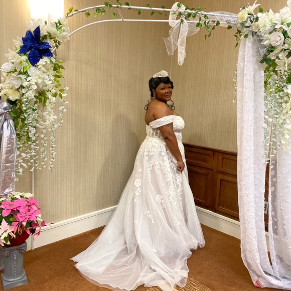 Bride to be - Picture 2 of 3